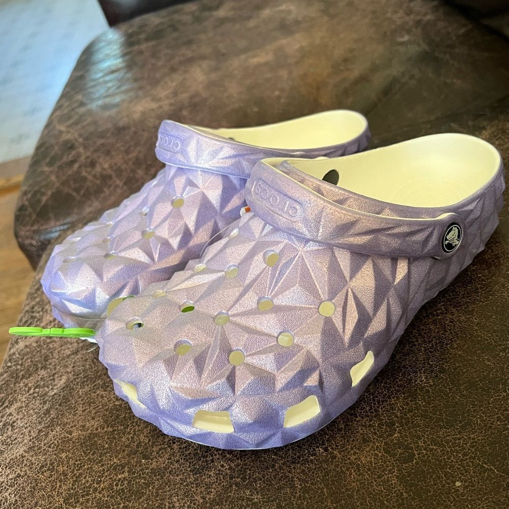 Crocs Geo Metric Purple Clogs M6/W8 - Picture 6 of 8
